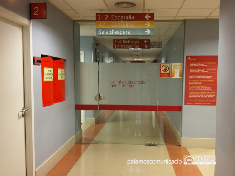 Entrada a la Unitat de diagnòstic per la imatge, a l'hospital de Palamós.