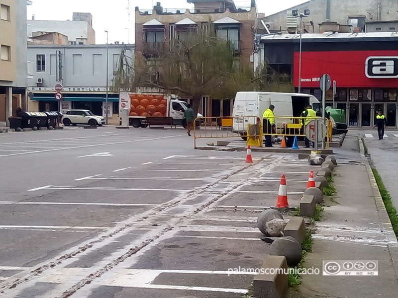 L'aparcament de la Cooperativa està tancat aquests dies per obres.