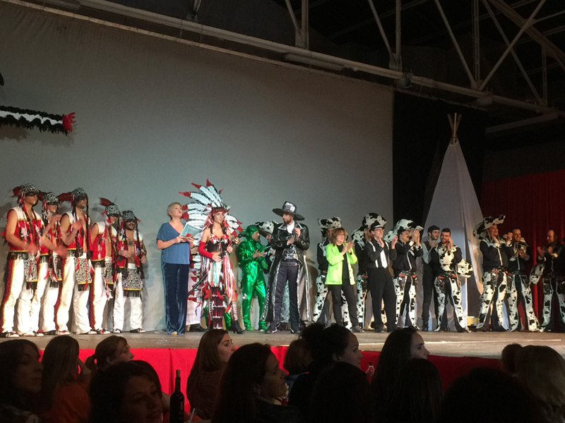 Un moment de l'acte de presentació del Rei i la Reina del Carnaval de Palamós de l'any passat. (Foto Yolanda Aguilar)