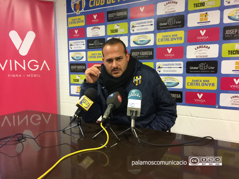Joan Mármol, entrenador del Palamós CF. (Foto: Ramon Ribas).