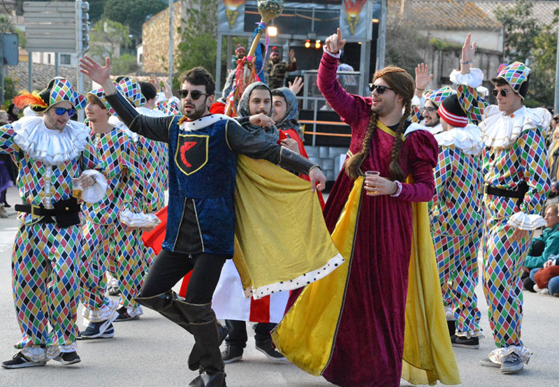 Rua del Carnaval de Calonge. (Foto: Ajuntament de Calonge).