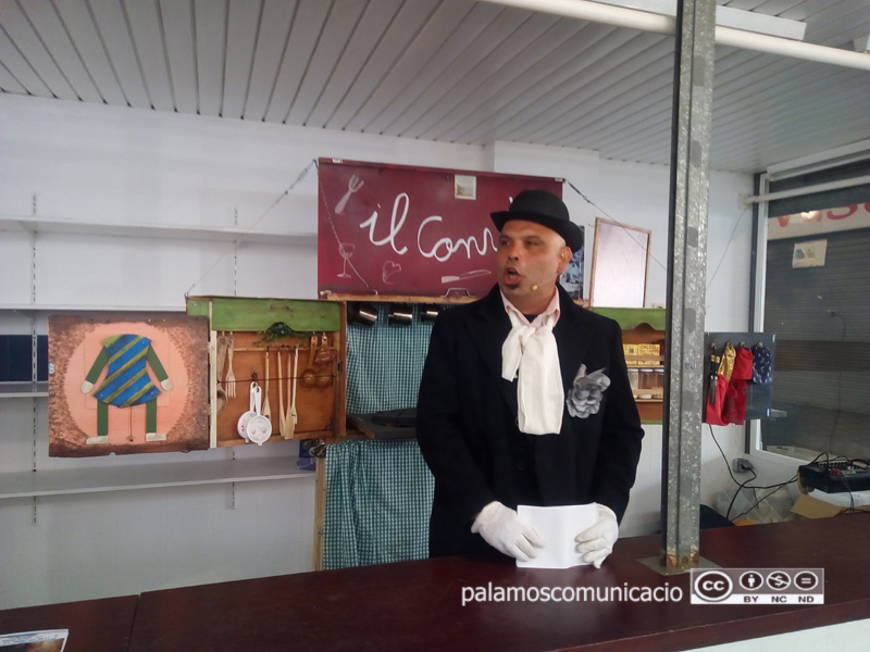 Joan Casas ha presentat aquest matí al Mercat Municipal l'òpera 'Il Convito'.