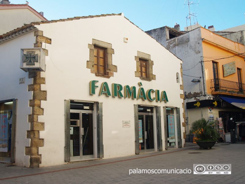 Es recomana consultar el farmacèutic abans de prendre cap medicament.