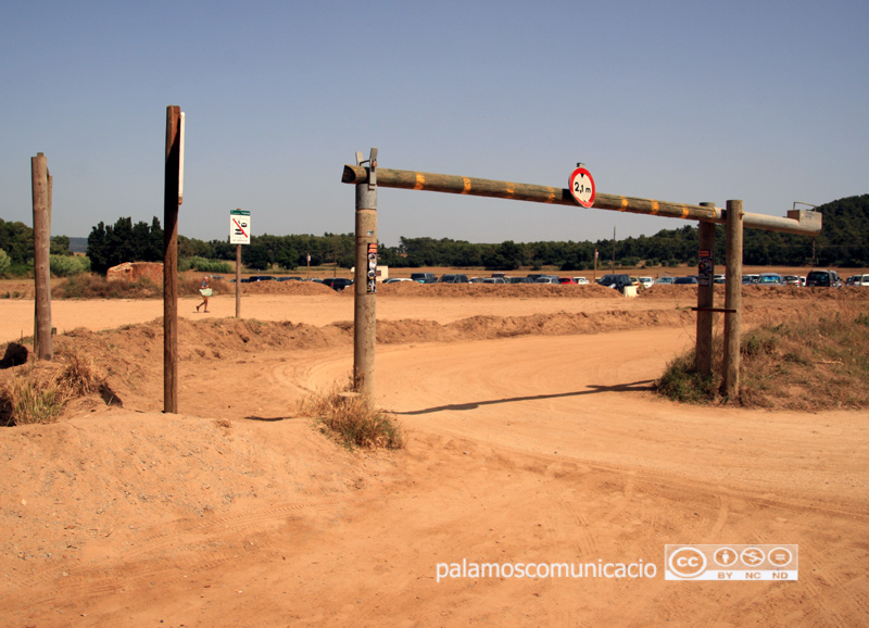 Entrada a l'aparcament de Castell.