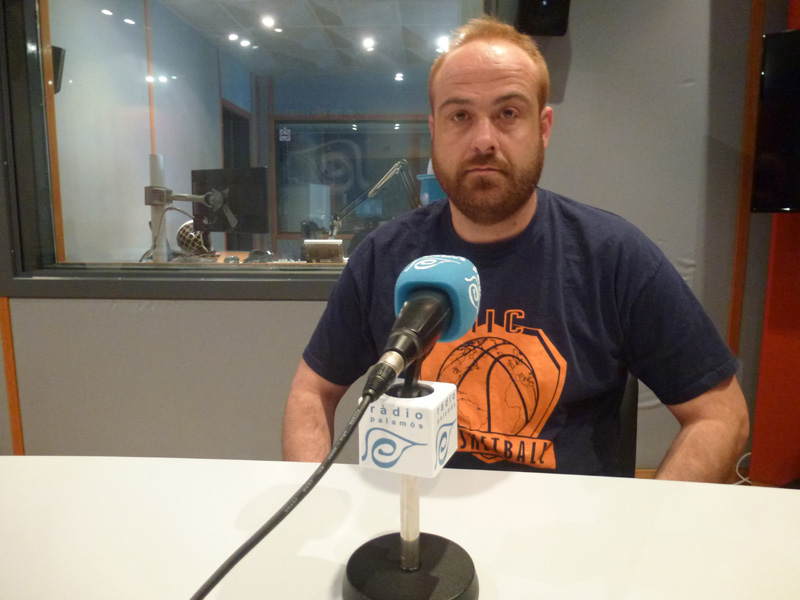 Xavier Sáez, avui als estudis de Ràdio Palamós.