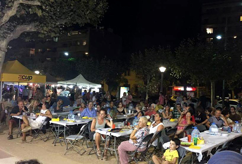 L'acte va reunir un centenar de persones. (Foto: CUP Palamós i Sant Joan).