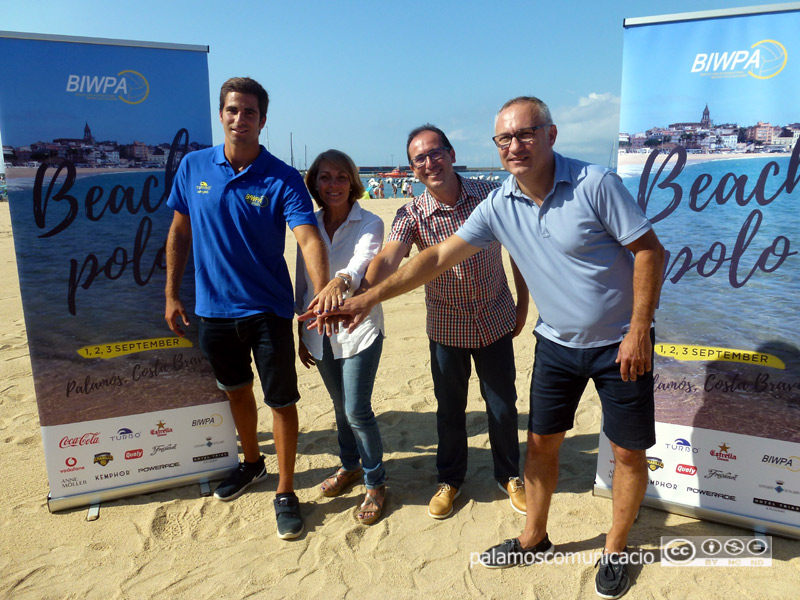 Presentació del Beach Polo Costa Brava, aquest matí a la platja Gran de Palamós.