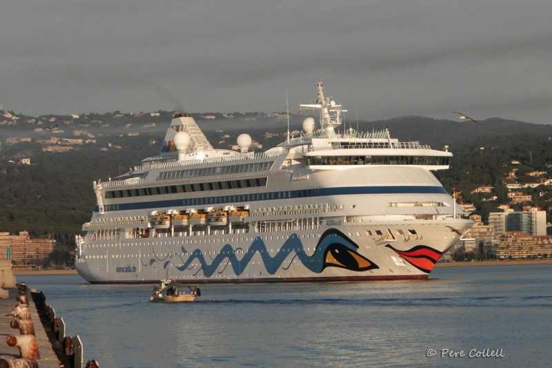 L'AIDA Aura està decorat amb art conceptual. (Foto: Pere Collell).