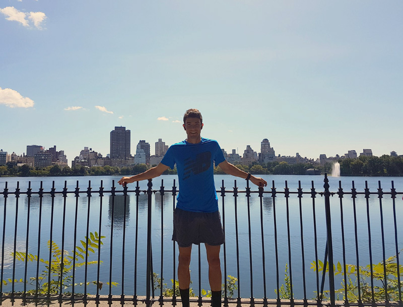 Adel Mechaal ha posat a Nova York el punt i final a la temporada d'estiu. (Foto: Twitter Adel Mechaal).
