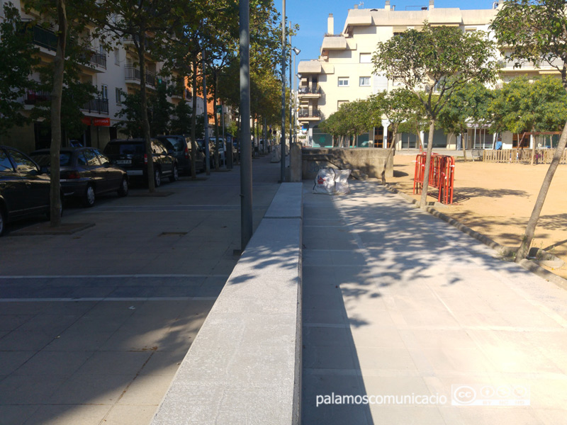 Una bona part de la feina prevista a la plaça dels Comtes de Palamós ja està feta.