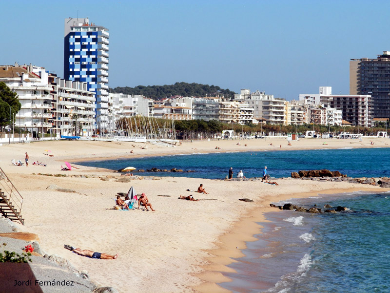 Dia de platja, la setmana passada a Palamós. (Foto: Jordi Fernández. tempspalamos.blogspot.com).