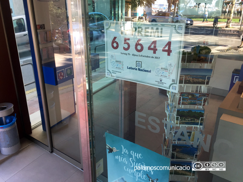 El primer premi va ser pel número 65.644.