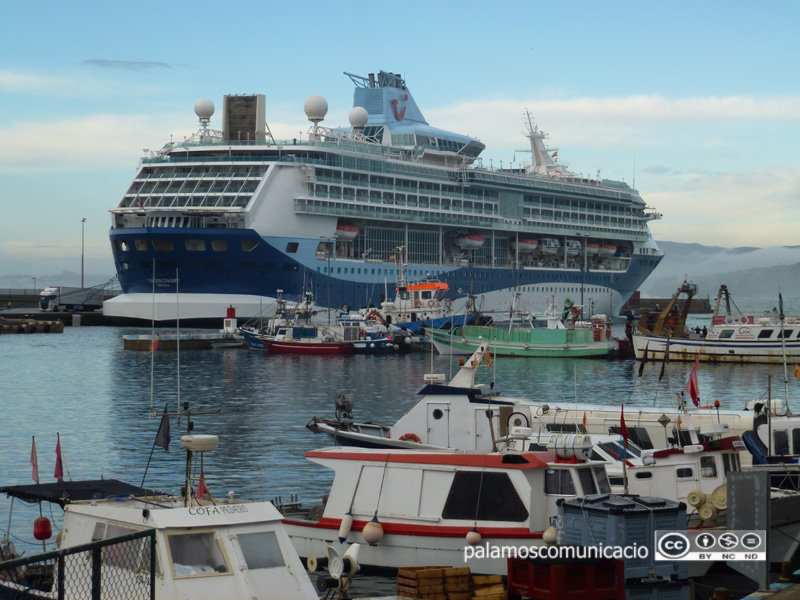 Tui Discovery, al port de Palamós.