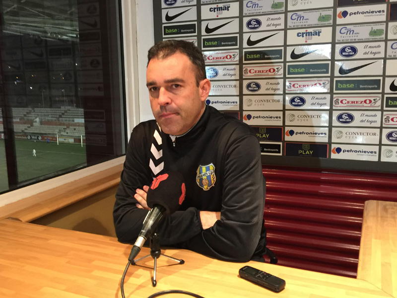 Vicenç Fernández, ahir a la sala de premsa de l'Olímpic de Terrassa.