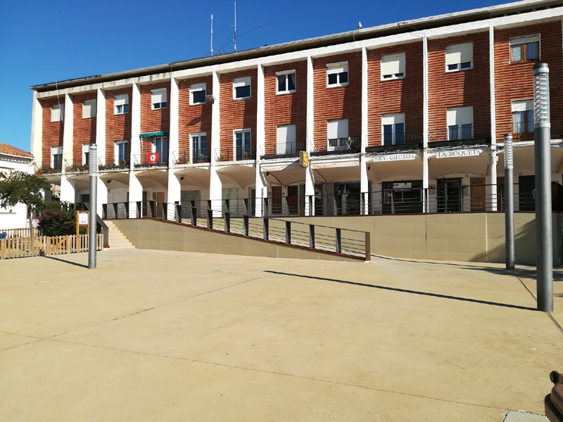 Plaça de Pere El Gran, al barri de les Cases Noves. (Foto: Ajuntament de Palamós).