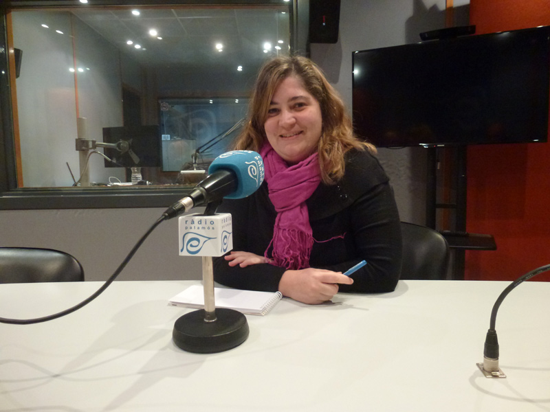 La regidora de Participació Ciutadana, Maria Puig, al programa de Ràdio Palamós 'Preguntes'.