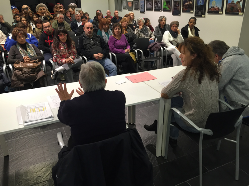 Imatge d'arxiu d'una reunió de voluntariat del Gran Recapte d'Aliments. (Foto: Ajuntament de Palamós).
