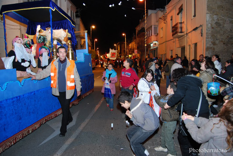 Es recomana mantenir distància amb les carrosses. (Foto: Serratosa).