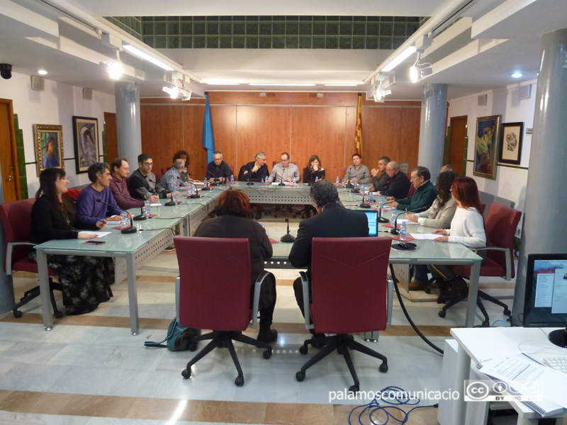 Ple de l'Ajuntament de Palamós celebrat ahir.
