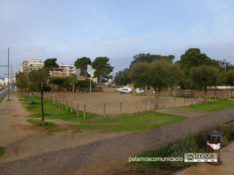 Platja d'Es Monestrí, a Sant Antoni, a tocar de Palamós.