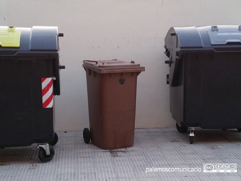 Contenidor de residus orgànics.