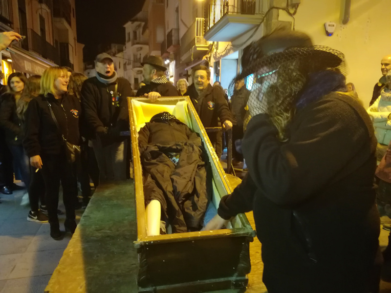 El RetroCarnestoltes ha passat a millor vida després de ser electrocutat. (Foto: Ajuntament de Palamós).