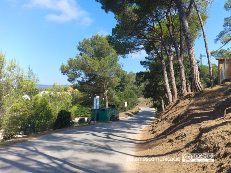 Camí de Castell entre la via verda que ve de Sant Joan i el càmping Benelux.