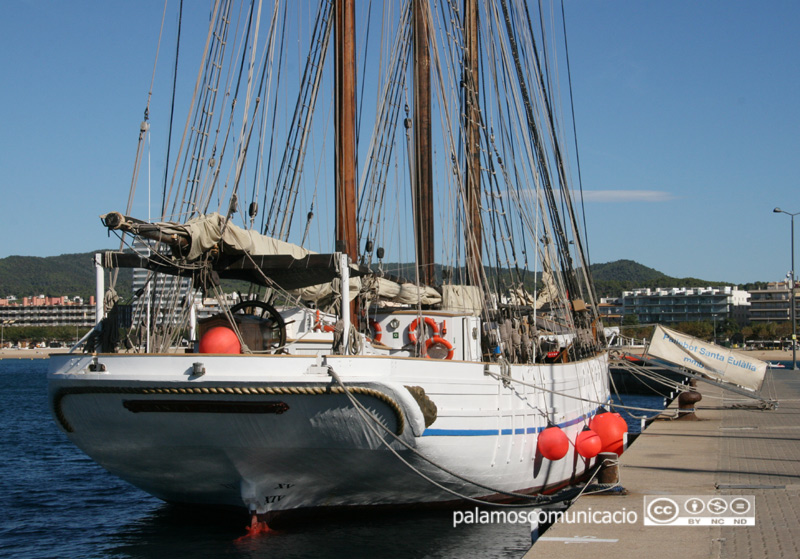 El pailebot Santa Eulàlia, al port de Palamós.