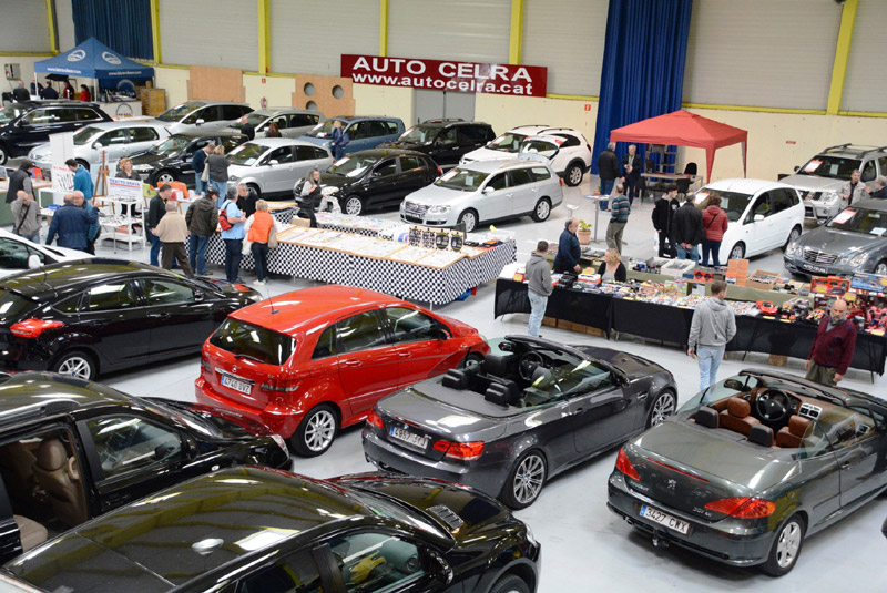 La fira ha exposat més de cinquanta vehicles d’ocasió amb preus de venta especials. (Foto: Ajuntament de Calonge i Sant Antoni).