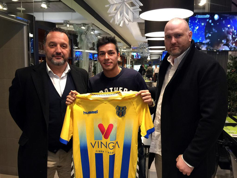 Presentació d'Stiven Garcia, nou jugador del Palamós CF. (Foto: Ramon Ribas).