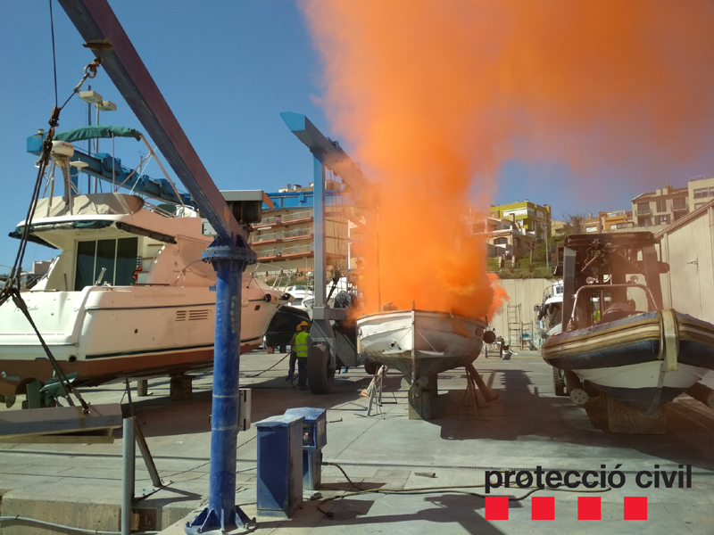 El simulacre ha servit per valorar l'activació del Pla d'Autoprotecció del port.