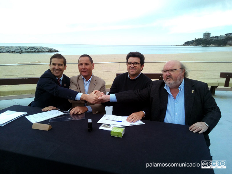 L'acte s'ha fet aquest migdia a l'espigó Costa Brava, de Sant Antoni.