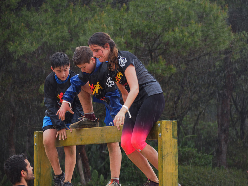 Els participants en l'Oncoextreme havien de superar una vintena d'obstacles. (Foto: CE Palamós).