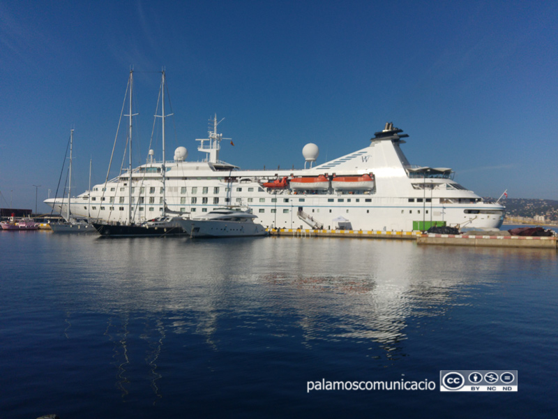 L'Star Pride, aquest matí al port de Palamós.