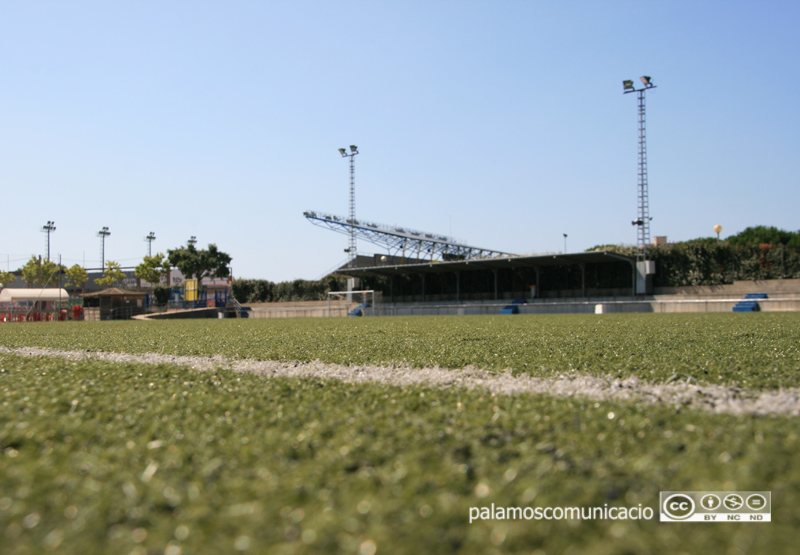 L’actual gespa de la zona esportiva es va instal•lar ara fa 15 anys.