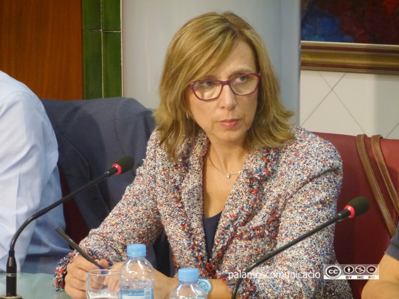 Teresa Ferrés, durant un Ple de l'Ajuntament de Palamós.