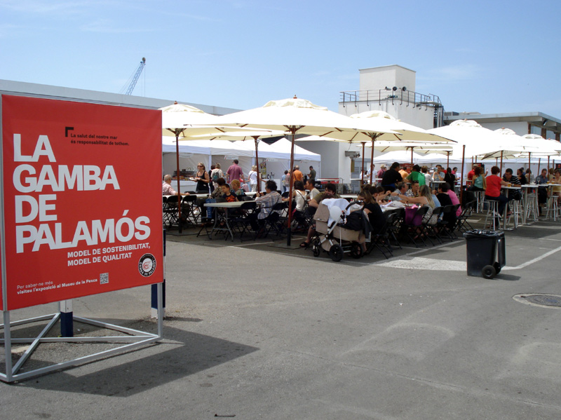 La zona del moll i la llotja del peix acullen demà una nova Fira de la Gamba. (Foto: Ajuntament de Palamós).