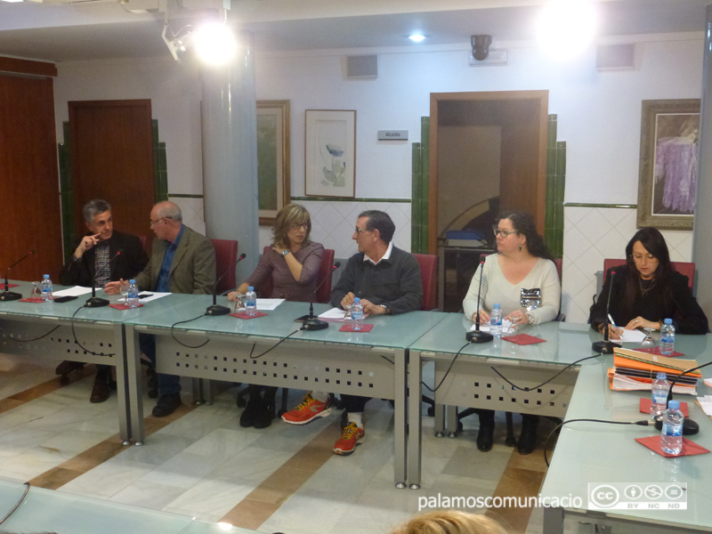 Grup municipal del PSC en un Ple de l'Ajuntament de Palamós.