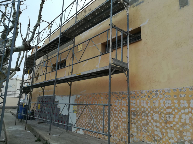 Rehabilitació de la façana d'un habitatge a Palamós. (Foto: Ajuntament de Palamós).