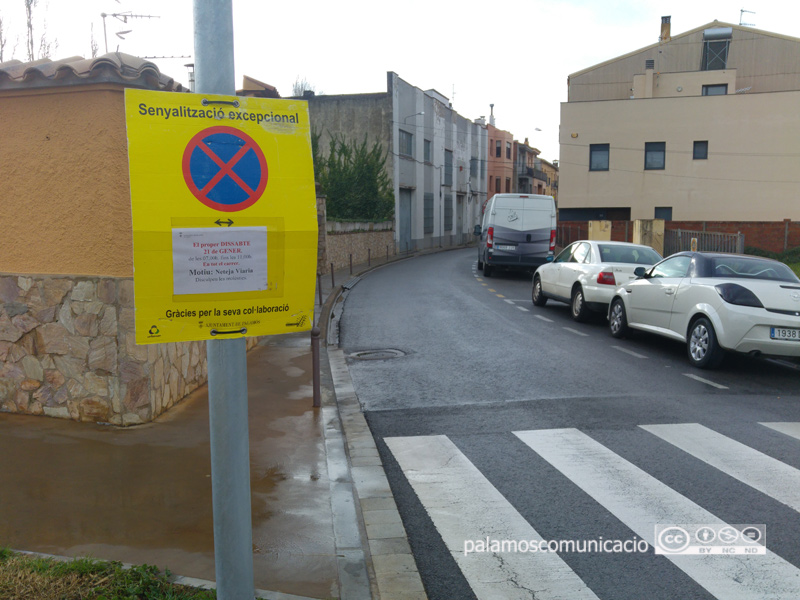 El carrer de la Riera, senyalitzat pel 'Fem dissabte' de demà.
