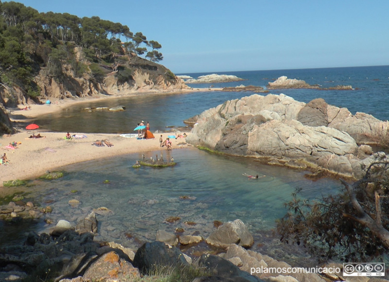 Cala Estreta, un dels paratges naturals més destacats del litoral palamosí.