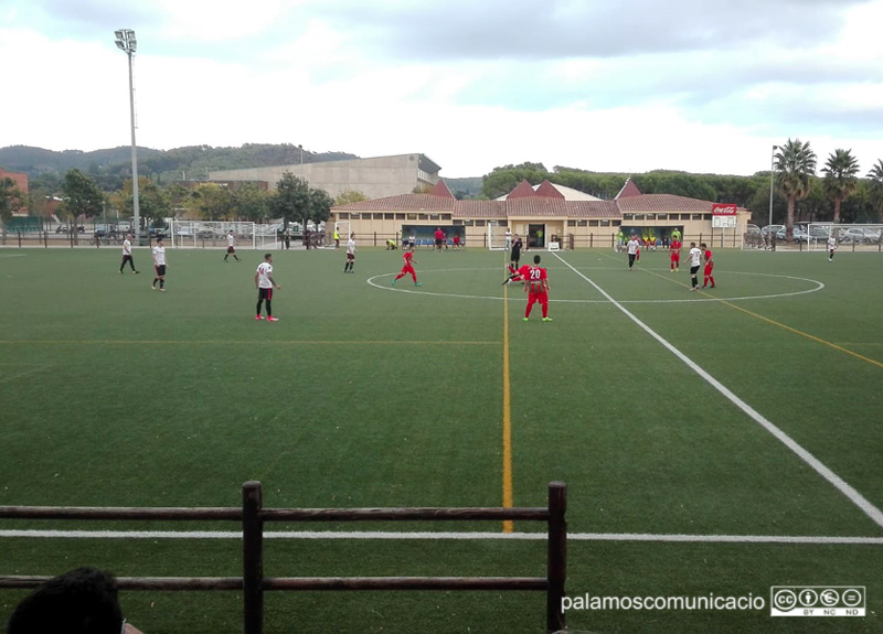 Un instant del derbi calongí d'aquest passat cap de setmana.