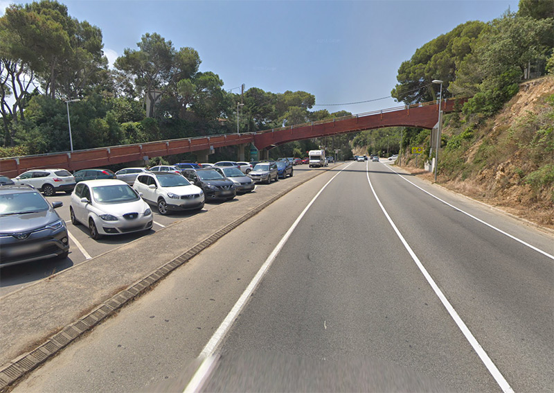 El carril bici aniria en paral•lel a l’actual carretera C-253. (Foto: google maps).