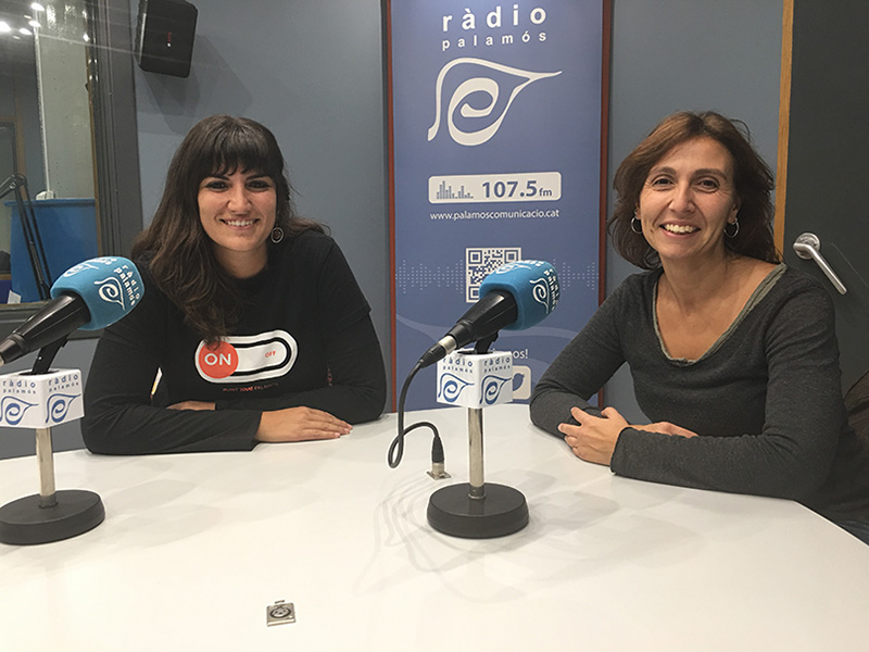 Núria Lisbona i Lourdes Ferrando, tècniques de les àrees de Joventut i d'Immigració i Ciutadania, respectivament.