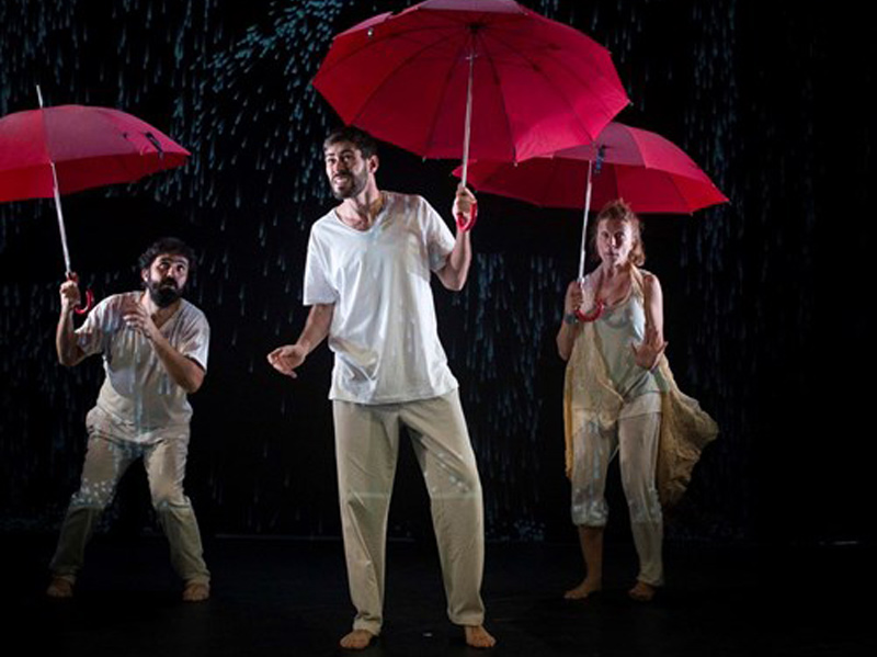 La companyia Múcab Dans presenta l'espectacle 'Blowing'.
