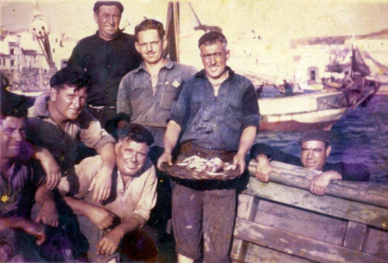 Antics pescadors de Palamós. (Foto: Museu de la Pesca de palamós).