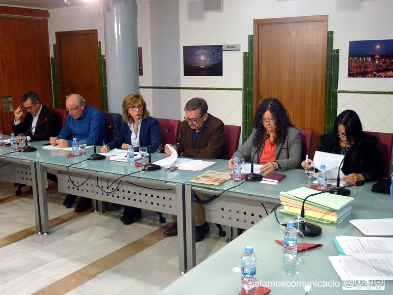 El grup municipal del PSC a l'Ajuntament de Palamós, en un Ple.