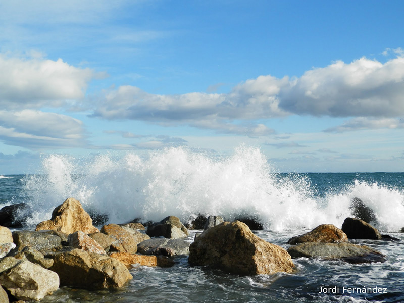 Mar de fons observada el passat divendres 14 de desembre a la cala del Morro del Vedell. (Foto: J. Fernández tempspalamos.blogspot.com).