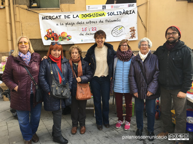 El Mercat de la Joguina Solidària s'instal·la demà novament a la plaça de la Roda.