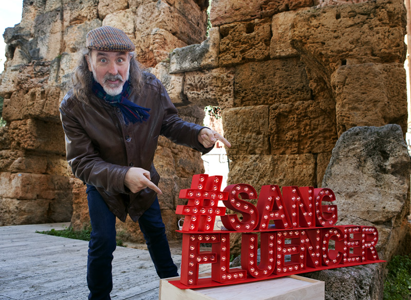 Joan Reig, bateria d'Els Pets, és una de les cares populars que ha donat suport a la campanya. (Foto: maratodonants.cat).